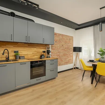 Komeda Hidden In Old Town By Renters 아파트 *