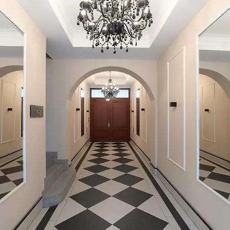 Komeda Hidden In Old Town By Renters 아파트 포즈난